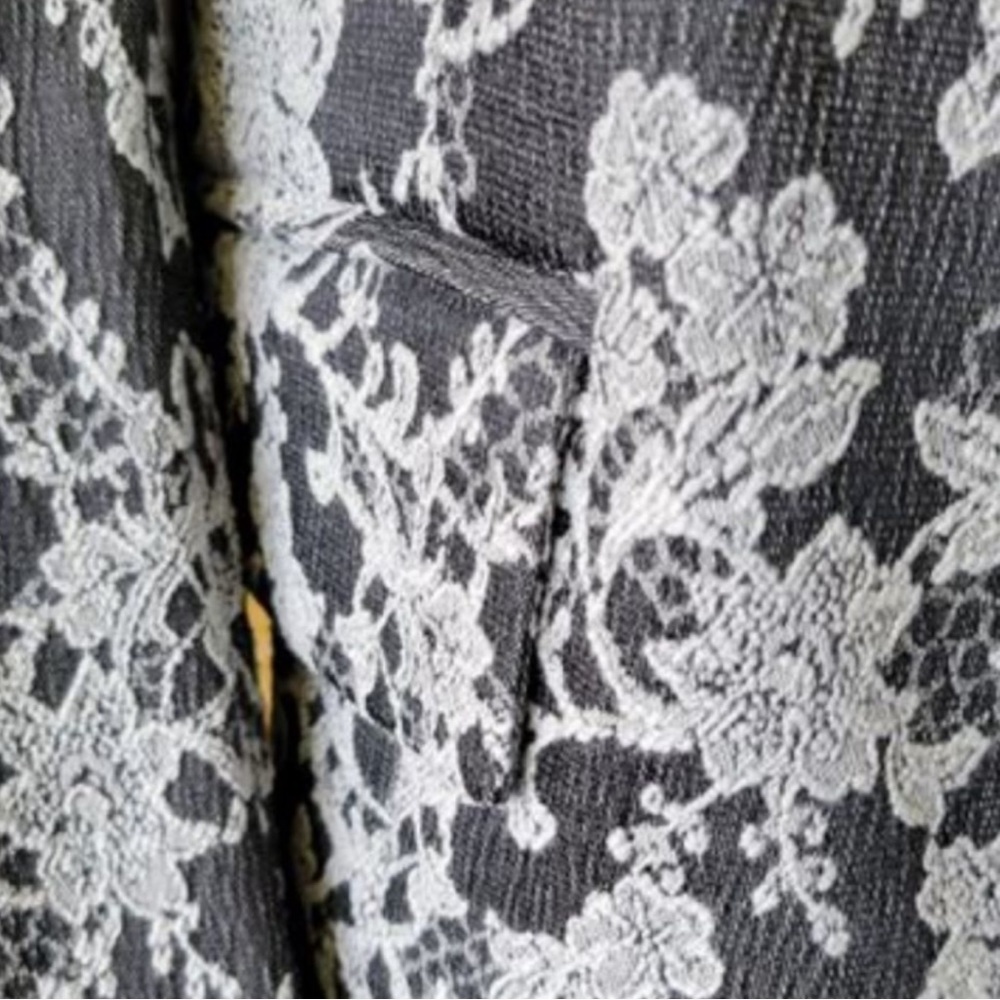 Plein Sud Jeanius Double Button Toggle Floral Lace Blazer - Picture 5 of 11